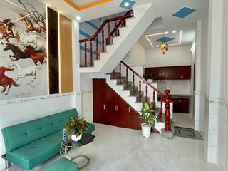 Bán gấp nhà gần cầu lớn giá 525tr