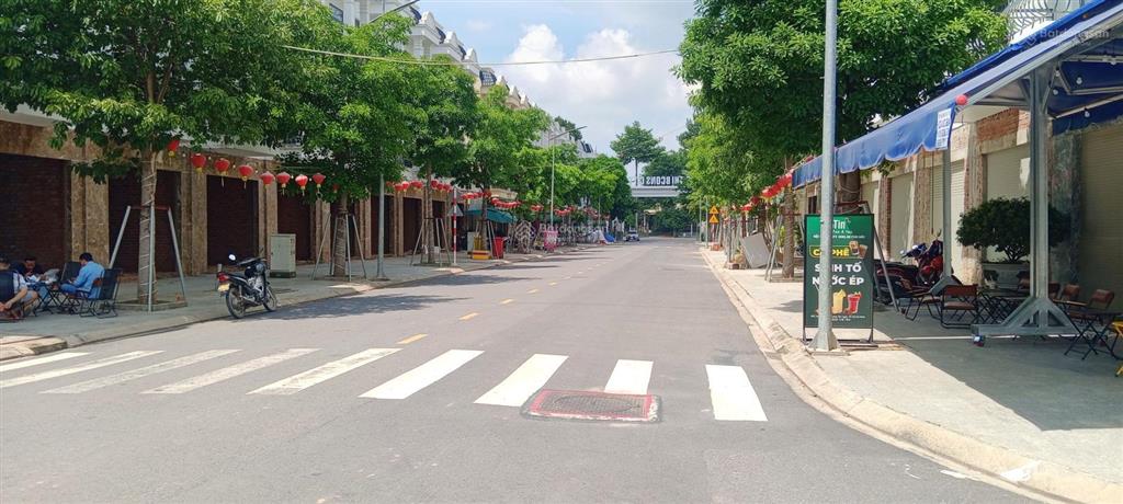Mặt tiền tố hữu, trung tâm tân uyên, kdc hiện hữu, shr