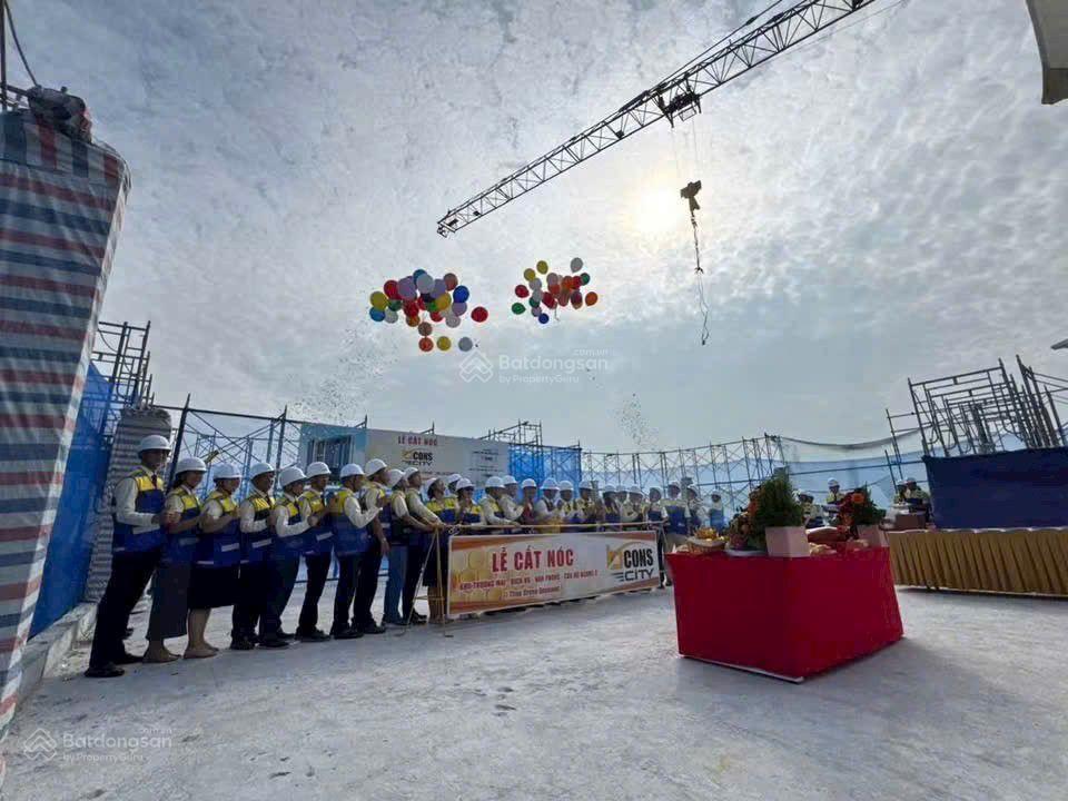 Nhà phố, trung tâm thương mại, khu dân cư hiện hữu