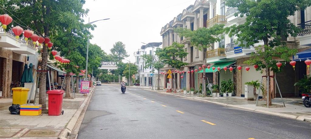 Nhà phố mặt tiền kinh doanh, shr bcons city life