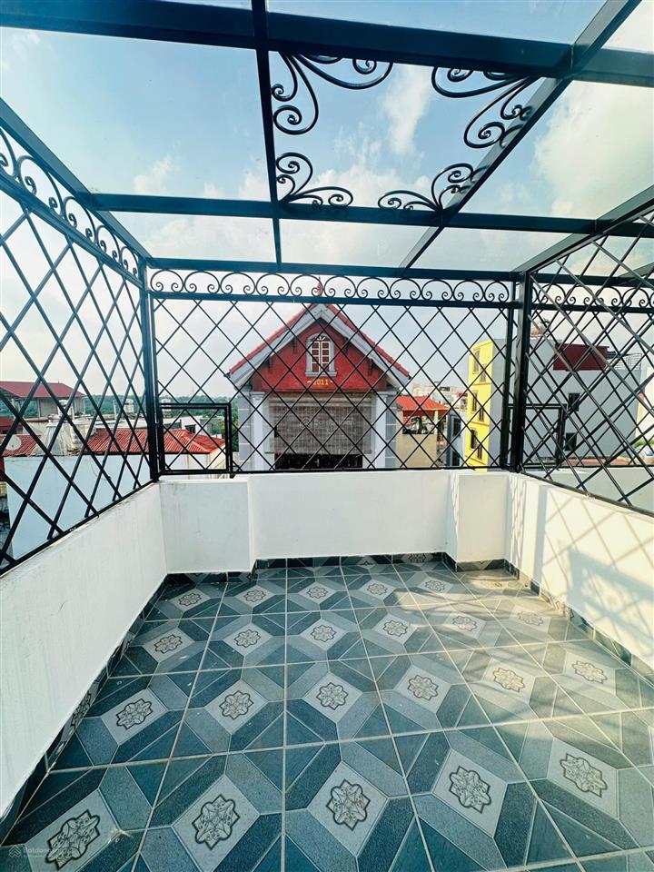 Nhà đẹp lung linh ô tô đỗ cửa nhà thang máy khu vực dân trí văn minh mua nhà  0329 317 ***