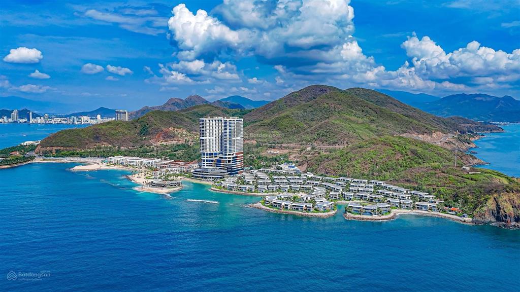 Bán căn hộ 2pn trực diện view biển