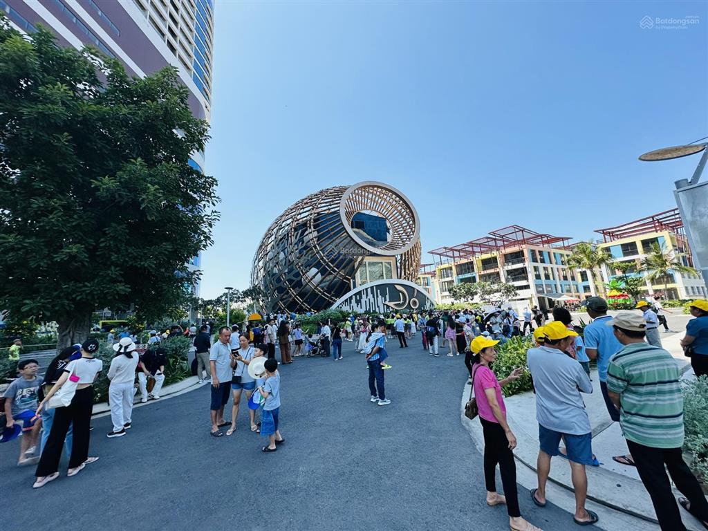 Bán căn hộ 2pn trực diện view biển