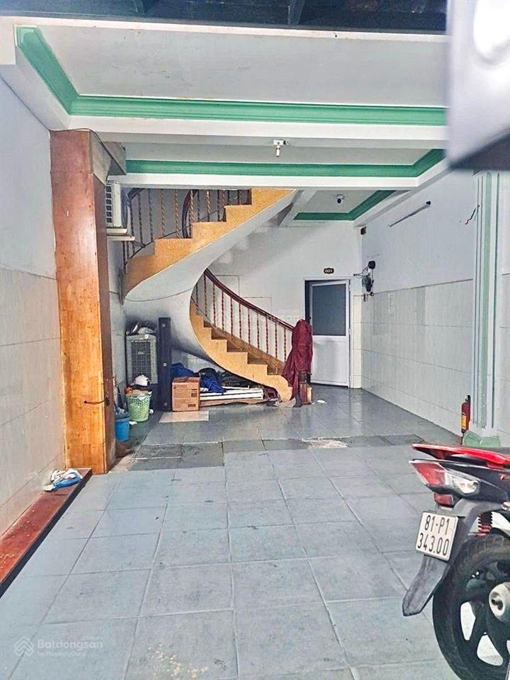 Mặt tiền trung tâm q5  sát trần hưng đạo, an bình  5 tầng  sổ a4  cho thuê 22tr  chỉ 9,3 tỷ tl