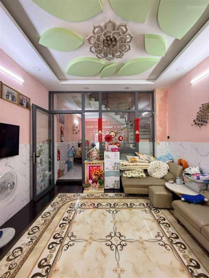 Quận 6 bà hom  p13  hxh thông 63m²  4 tầng  ô tô vào nhà  chỉ hơn 8 tỷ tl