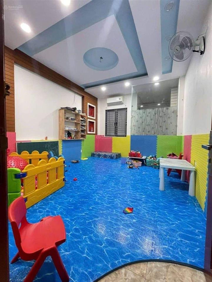 80m²  nhà 4 tầng mới đẹp 5pn chỉ hơn 9 tỷ tl  hxt ngay độc lập  tân phú tặng full nội thất xịn