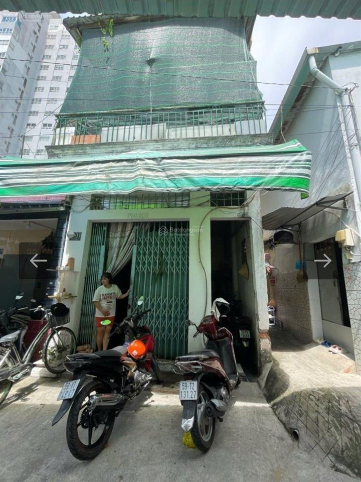 Bán gấp 4 phòng trọ ngay ngã 4 thoại ngọc hầu & lũy bán bích  68m2 (4m x 17m)  dòng tiền ổn định