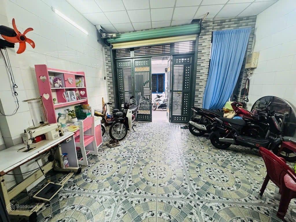 78m2  3 tầng mới đẹp  ngang (4,5m x 17m)  vườn lài tân phú hxh thông chỉ 6,5 tỷ tl