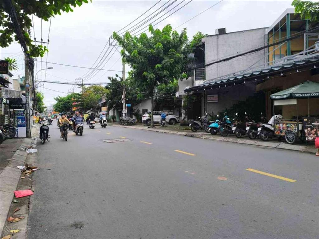 Giảm sóc 4,3 tỷ bán gấp mtkd thoại ngọc hầu  lề 4m tân phú 114m2 dài 29m nhà đang cho thuê