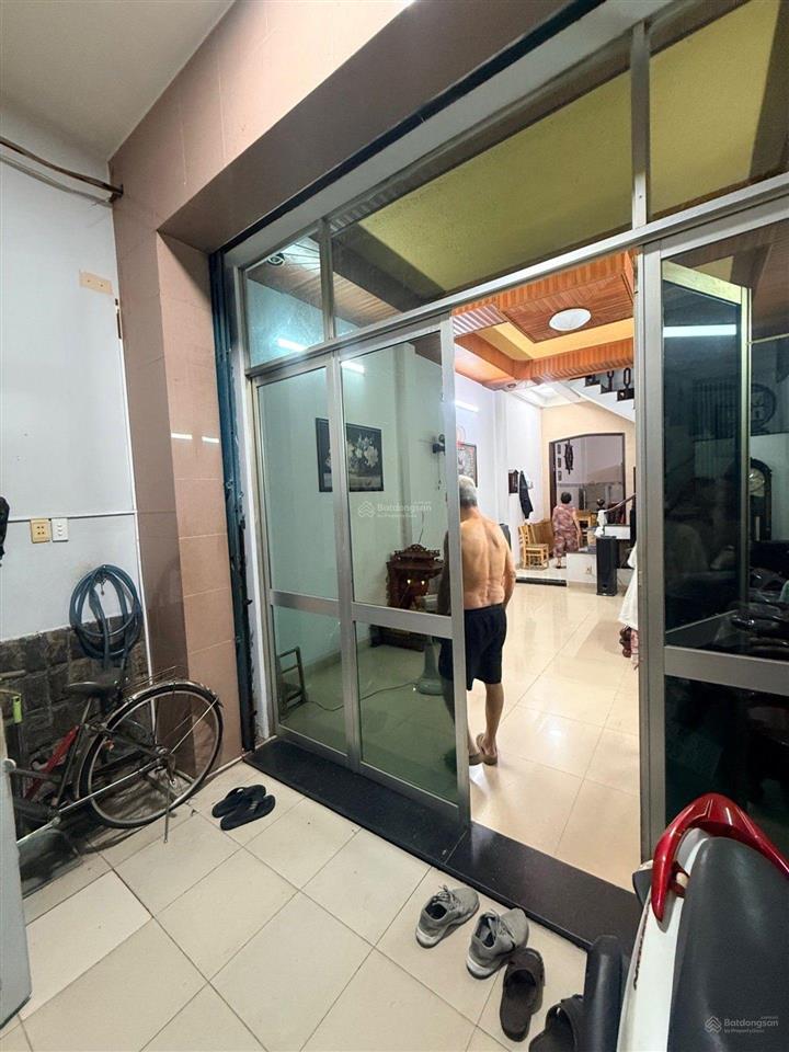 Mặt tiền kd (yên đỗ) sát ngay lũy bán bích, tân phú  63m2  3 tầng btct  4pn  chỉ 8.2 tỷ tl