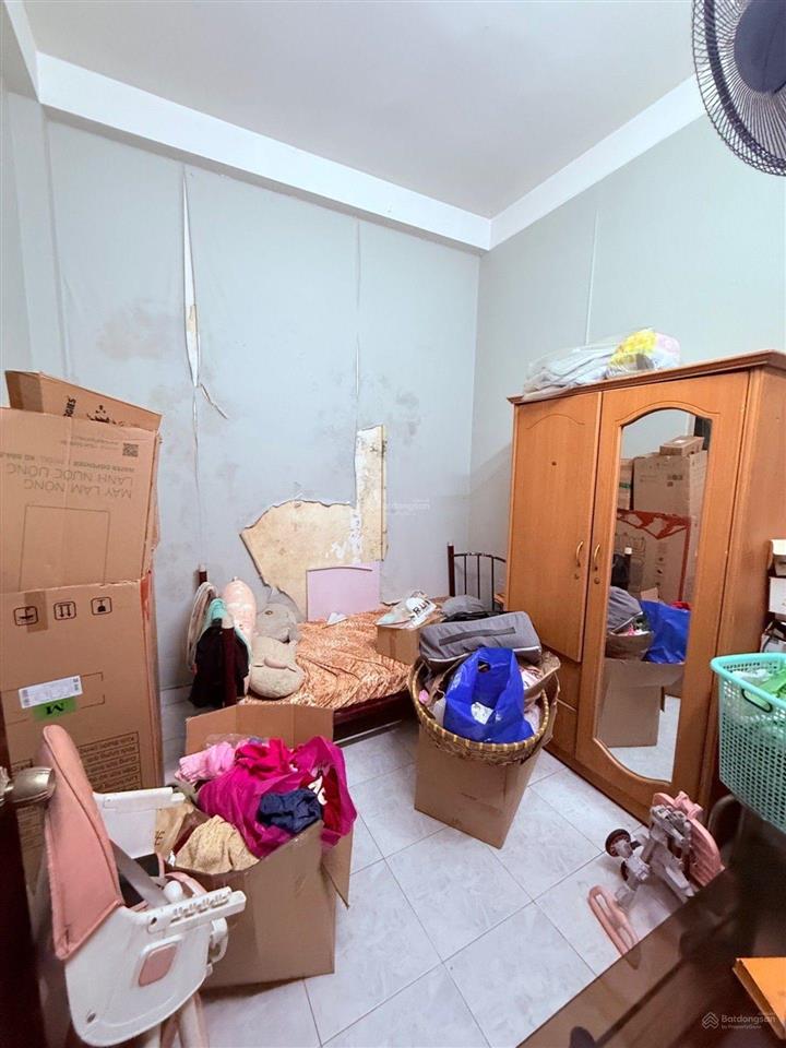 Mặt tiền kd (yên đỗ) sát ngay lũy bán bích, tân phú  63m2  3 tầng btct  4pn  chỉ 8.2 tỷ tl