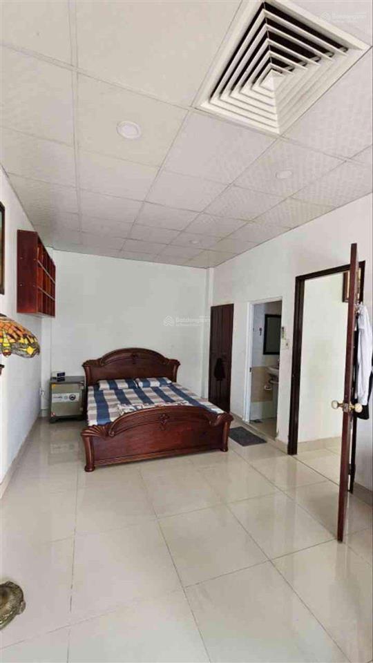 Nhà 2 mặt tiền gò cẩm đệm, tân bình  82m2  3 tầng btct  4pn  chỉ 7,7 tỷ tl