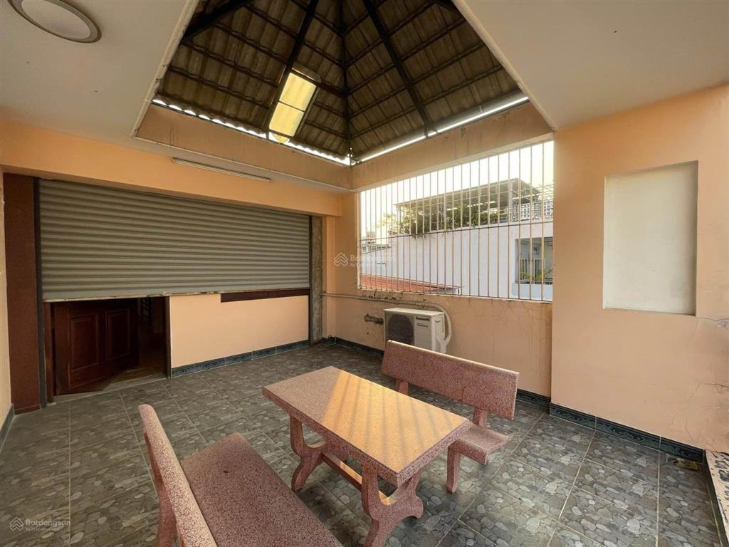 Nhà đẹp lê thận, p. hiệp tân khu vip chợ cây keo 75m 4 tầng bán đi định cư mỹ  giá tốt