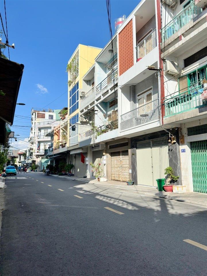 Mặt tiền cư xá  lạc long quân, q11  3 tầng mới đẹp  ôtô thông  tặng nội thất  chỉ 6,65 tỷ tl