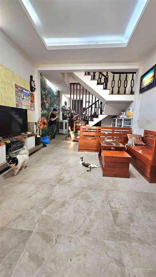 Mặt tiền tây sơn sát chợ tân hương nhà 5 tầng 74m giá hơn 8 tỷ tl mạnh