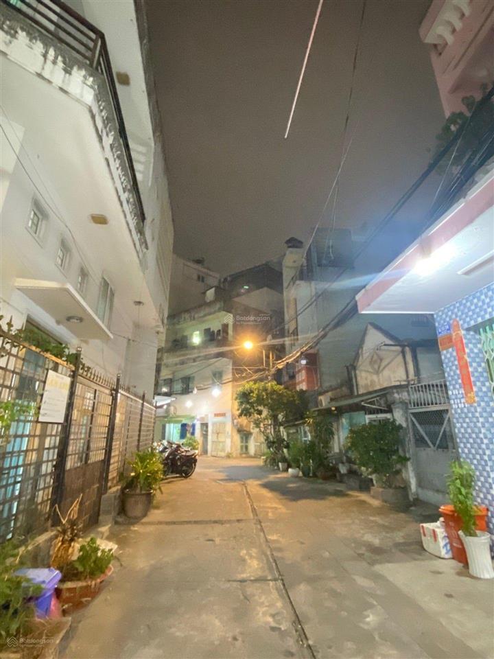 82m  ngang 5m  nở hậu 6,6m  2 tầng btct  3pn  tân hóa  p1  q11  dòng tiền 12tr hơn 7 tỏi tl