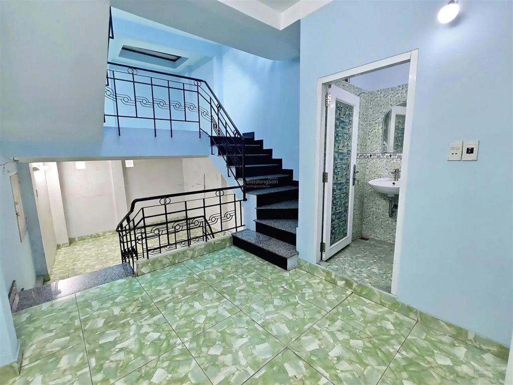 Mặt tiền xuân hồng sát trường chinh & ngã tư bảy hiền  69m2  3 tầng  giá 6.x tỷ