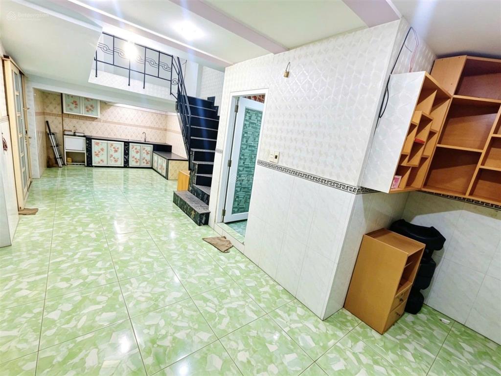 Mặt tiền xuân hồng sát trường chinh & ngã tư bảy hiền  69m2  3 tầng  giá 6.x tỷ