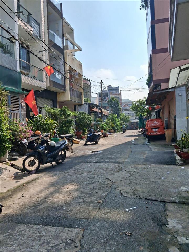 Hxt 10 ngay tô hiệu, tân thới hòa, tân phú  ngang 4m dài 21m  nhà 3 tầng 4pn  chỉ hơn 6 tỷ tl