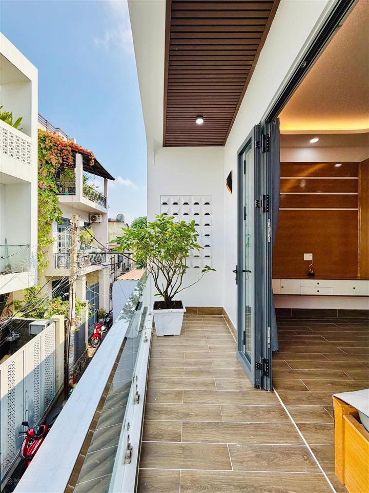 Xuất cảnh bán nhà hxh nguyễn văn luông, ngang 6 x 10, 3 tầng btct, 3pn 3wc, kế chợ hô trọng quý