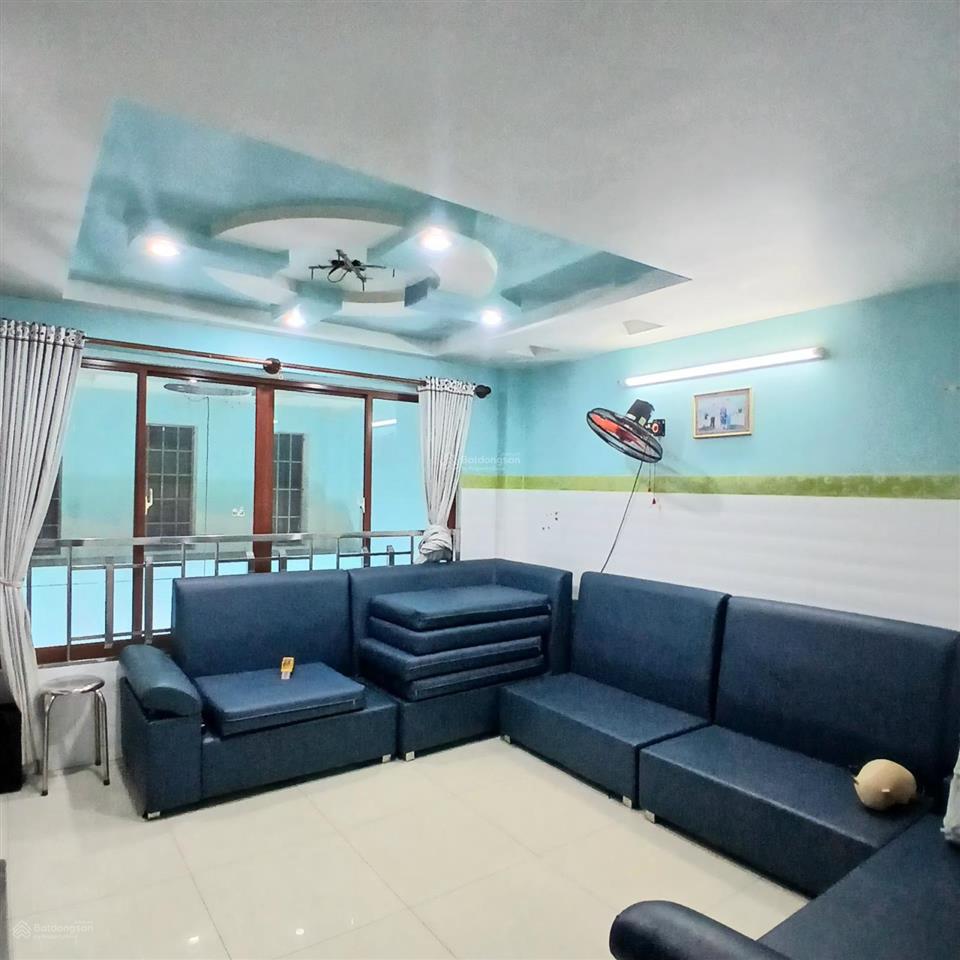 16 tỷ 200 thương lượng, nhà 5 tầng mặt tiền, diện tích  ngan 4 mét, dài 20 mét .