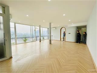 Cho thuê văn phòng hoàng cầu 120m2 22tr view hồ chia sẵn 3 phòng