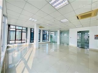 Cho thuê văn phòng 115m2 phố trần quang diệu giá chỉ từ 18tr vuông vắn trần cao, lô góc