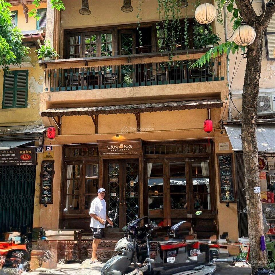 Cho thuê gấp nhà mặt phố hàng bè, 115 triệu dt 70m2 x 4 tầng , mt 4m cho kinh doanh mọi mô hình