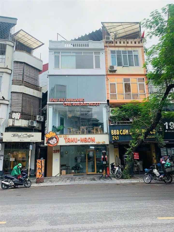 Cho thuê gấp nhà mặt phố hàng bè, 115 triệu dt 70m2 x 4 tầng , mt 4m cho kinh doanh mọi mô hình