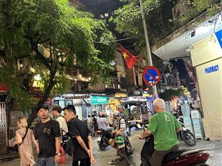 Hàng hiếm tại hàng gai .dt 40m2 mặt tiền 3m phù hợp làm trưng bày đồ lưu niệm ,thời trang ,spa nail