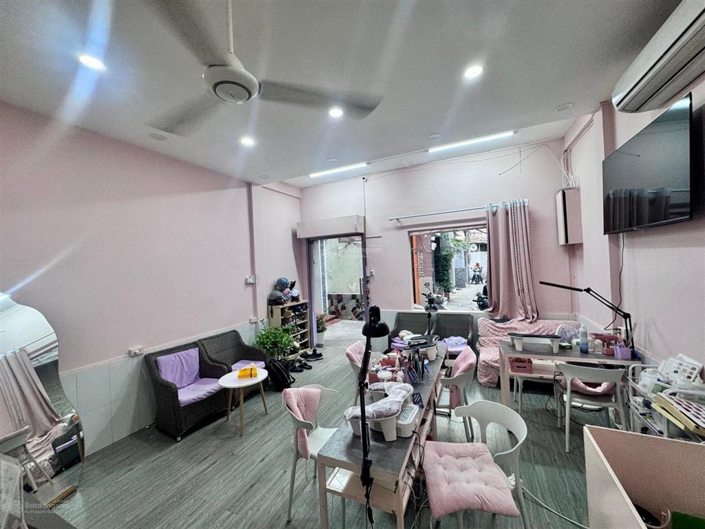 Nhà dt 54 m2, c. ngang 5m, đường trương quốc dung, phú nhuận