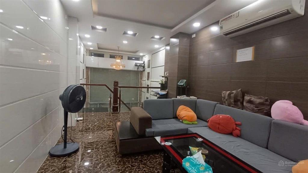 Nhà nguyễn trọng tuyển gần ngã tư phú nhuận, 5 tầng, giá bán 8.3 tỷ