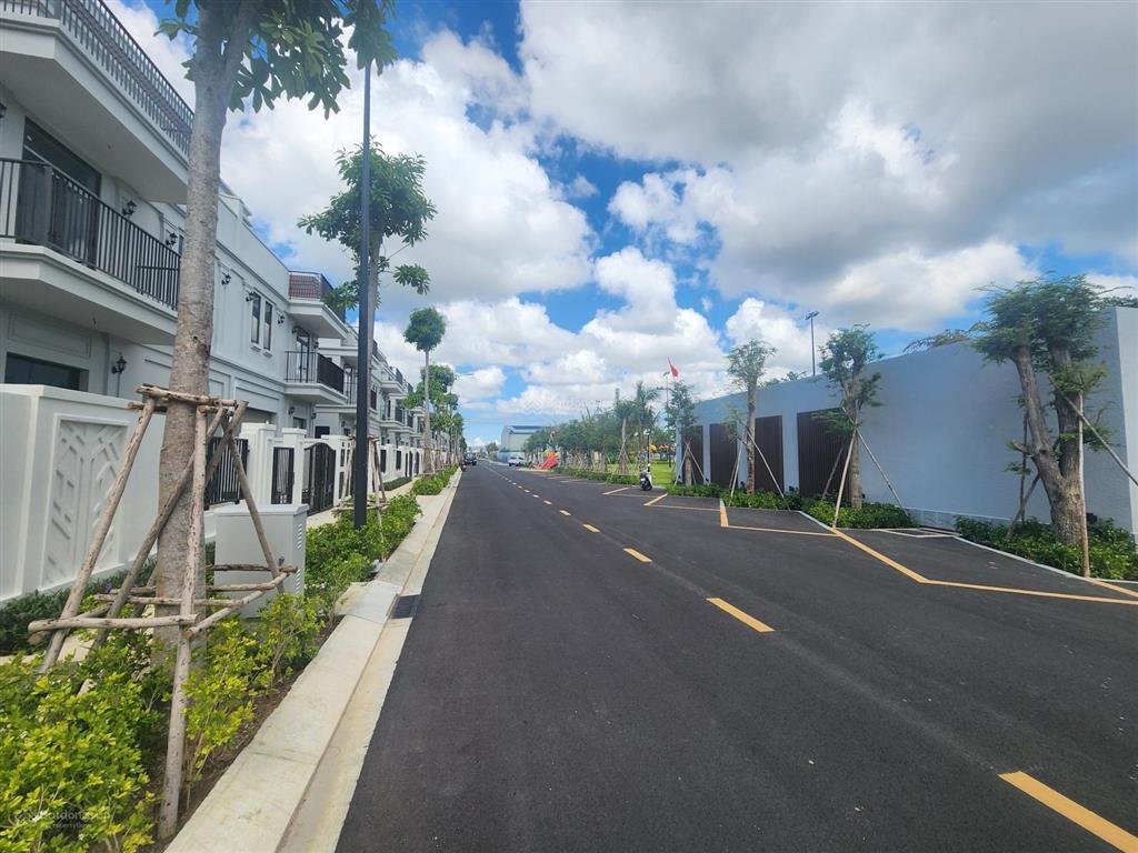 Bán bt song lập view công viên 4pn, 4wc, 172,5m2, 17,5 tỷ tại nv2, la vida residences, vũng tàu