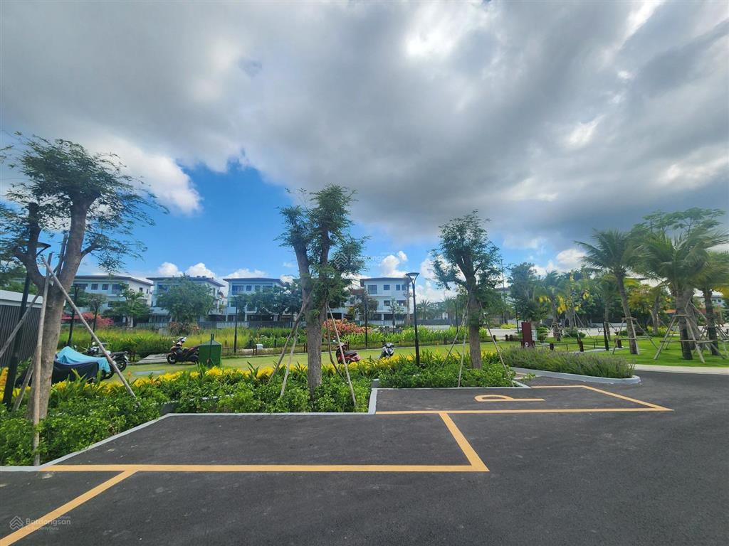 Bán bt song lập view công viên 4pn, 4wc, 172,5m2, 17,5 tỷ tại nv2, la vida residences, vũng tàu