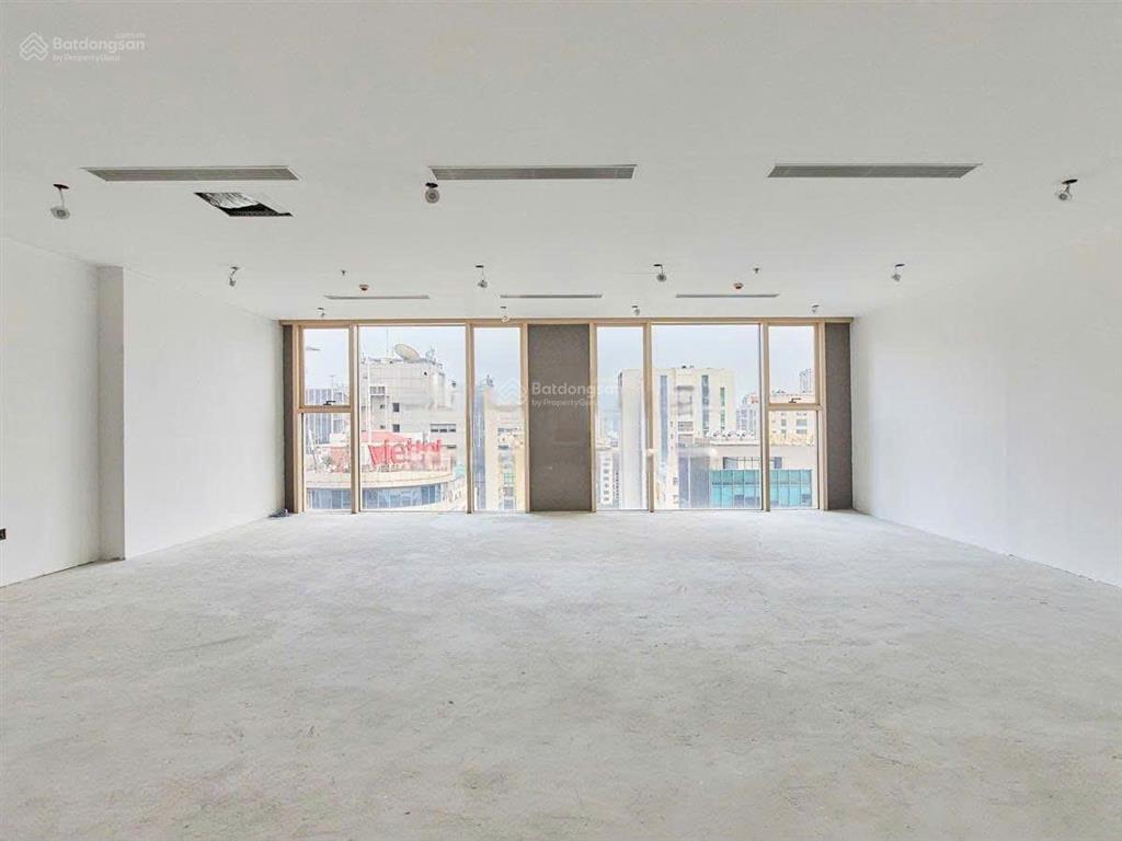 Cho thuê 500m2 sàn vp hạng a tòa epic tower  duy tân, giá hợp lý, sẵn bàn giao