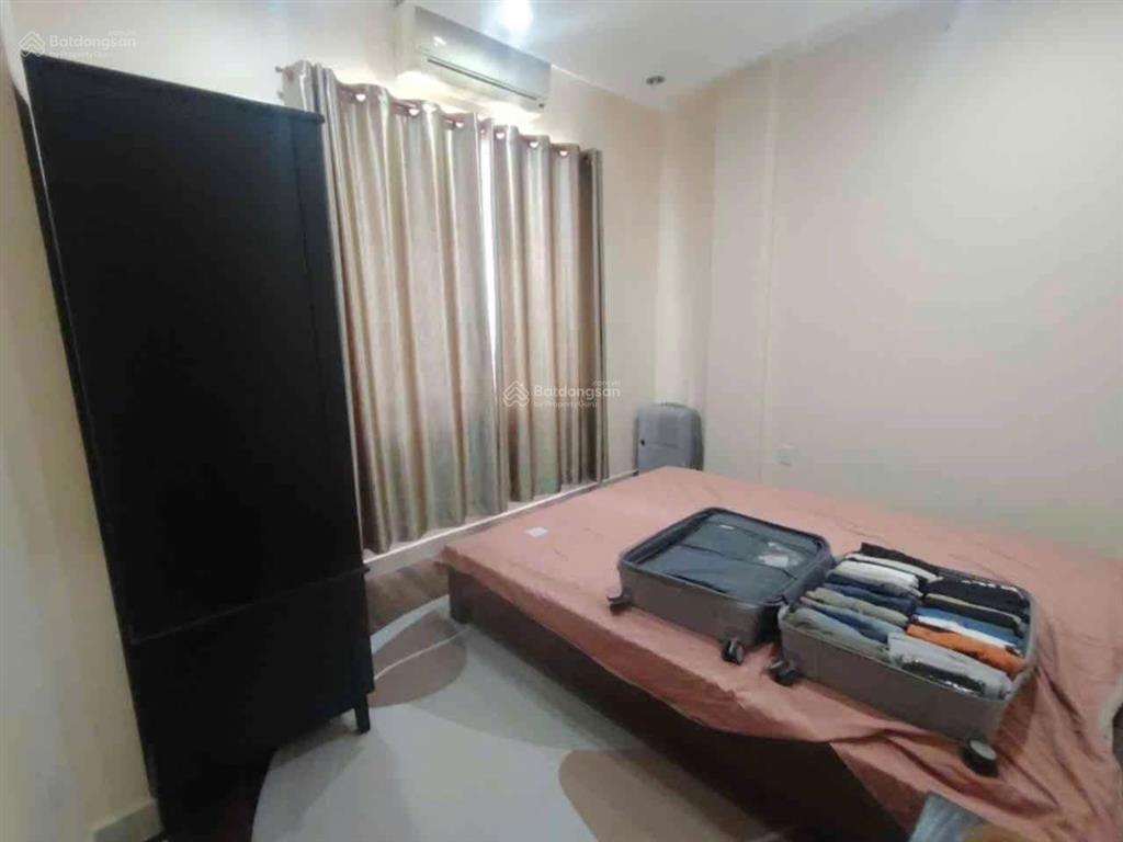 Nhà bán hẻm xe hơi đường huỳnh tấn phát, quận 7, 4pn, nhỉnh 6 tỷ