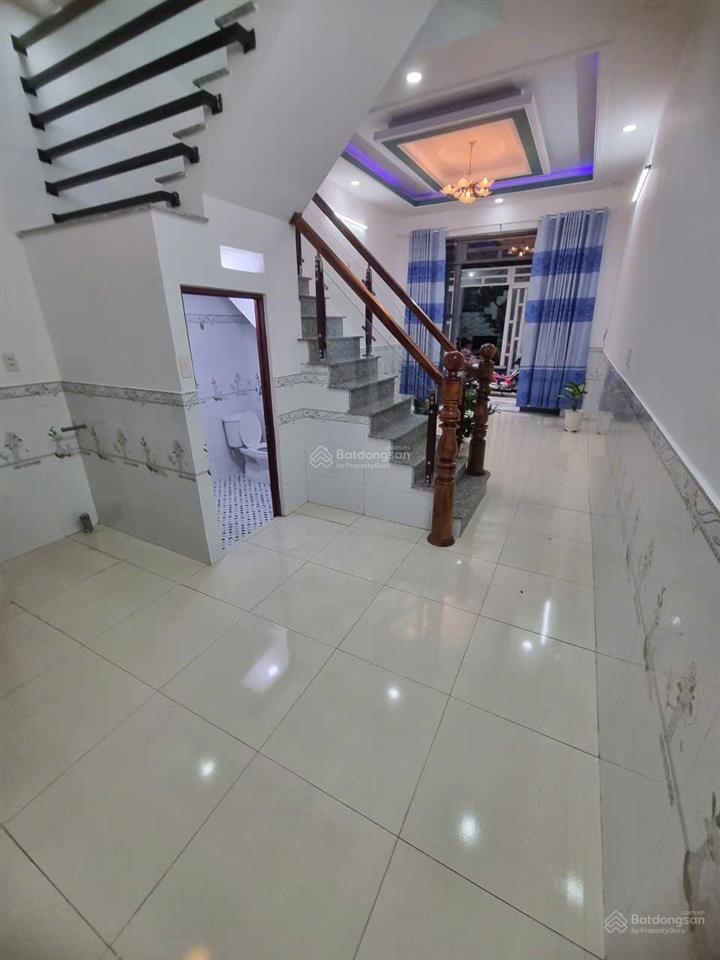 Bán nhà chính chủ gần chợ mỹ hạnh nam 43m2 2pn, 2wc 680tr còn thương lượng