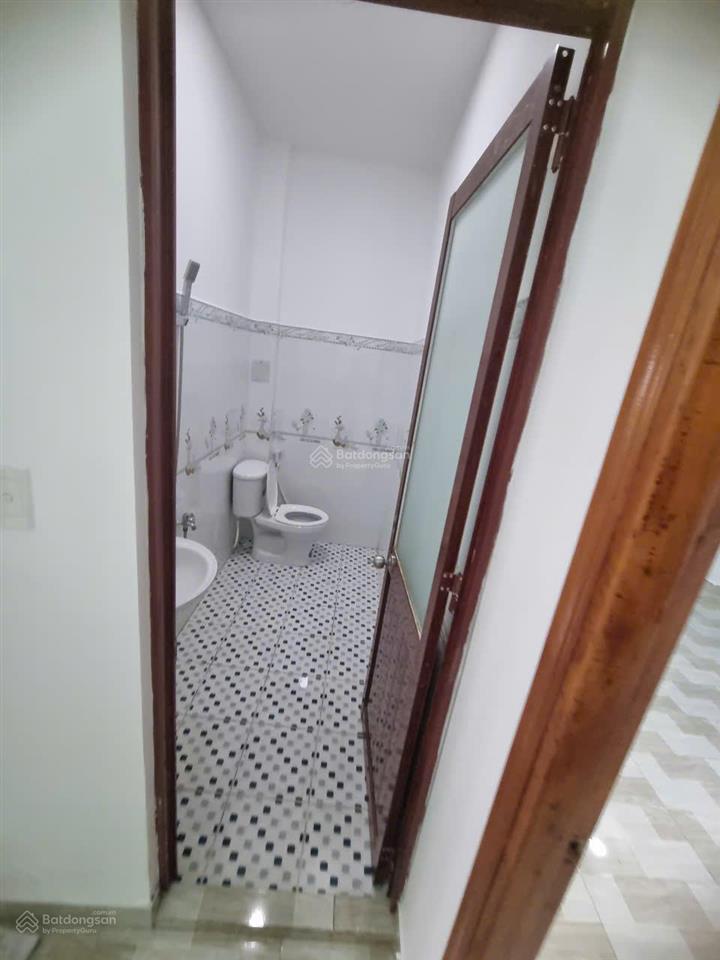 Bán nhà chính chủ gần chợ mỹ hạnh nam 43m2 2pn, 2wc 680tr còn thương lượng
