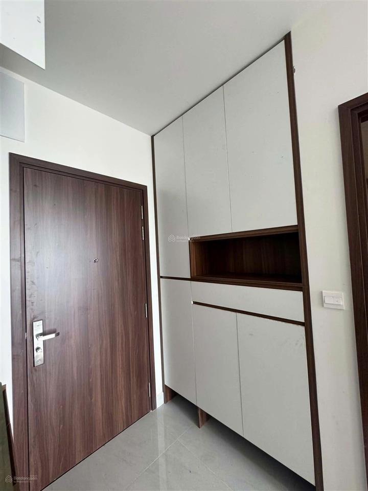 Chủ nhà chuyển nhượng gấp căn hộ officetel 33m² full nội thất. sẵn hợp đồng thuê chỉ với 2ty6