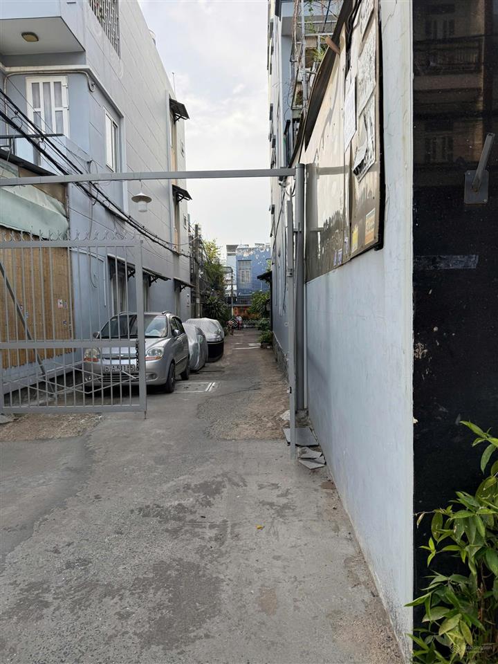 Nhà phố hiện đại khu vip ngã tư ga  full nội thất