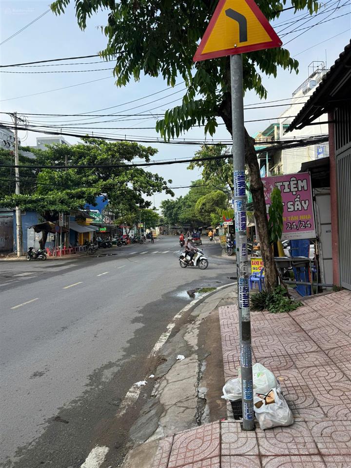 Nhà đẹp thạnh xuân ngay ngã tư ga xe hơi ngủ trong nhà
