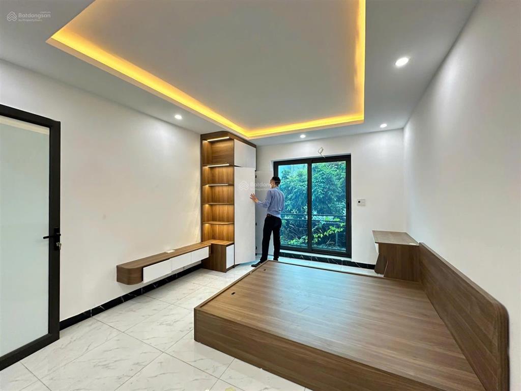 Khách tìm mua ở tài chính hơn 3 tỷ không nên bỏ qua căn nhà biên giang này. 32m2x4t, 4 ngủ. sát ql6