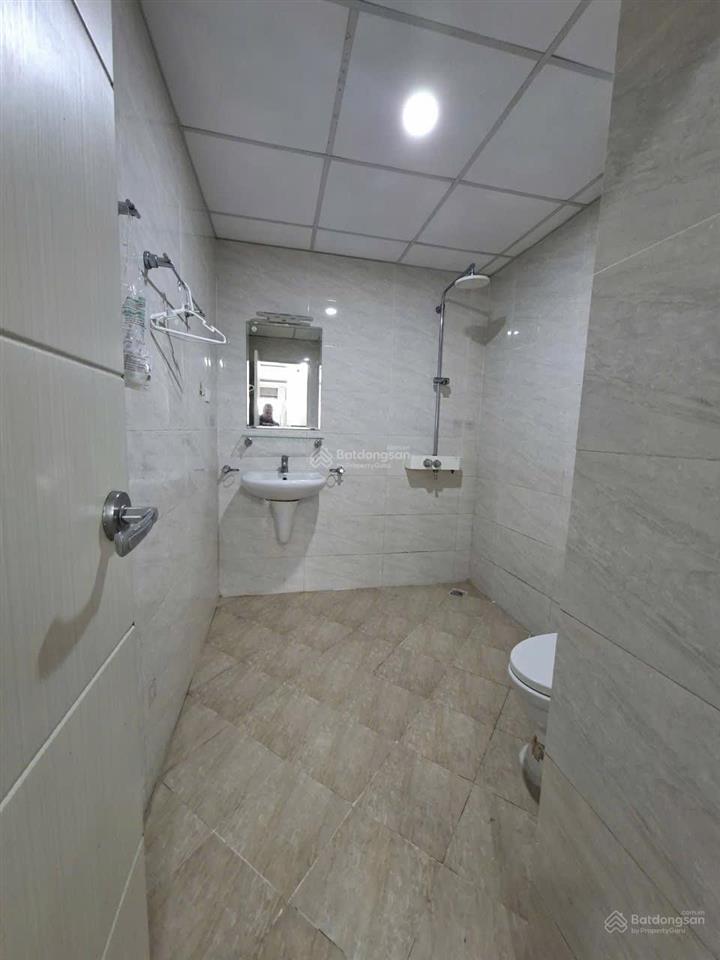 Gấp..! bán chung cư 82m2  6,5 tỷ  nguyễn chánh  mạc thái tổ 2 ngủ 2 wc.