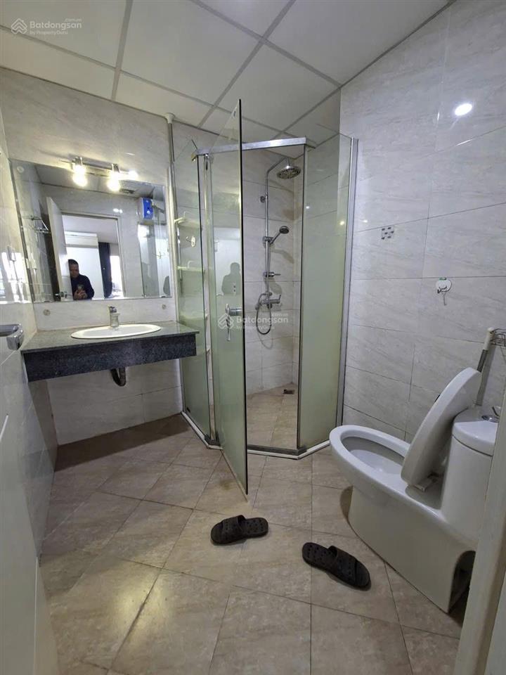 Gấp..! bán chung cư 82m2  6,5 tỷ  nguyễn chánh  mạc thái tổ 2 ngủ 2 wc.