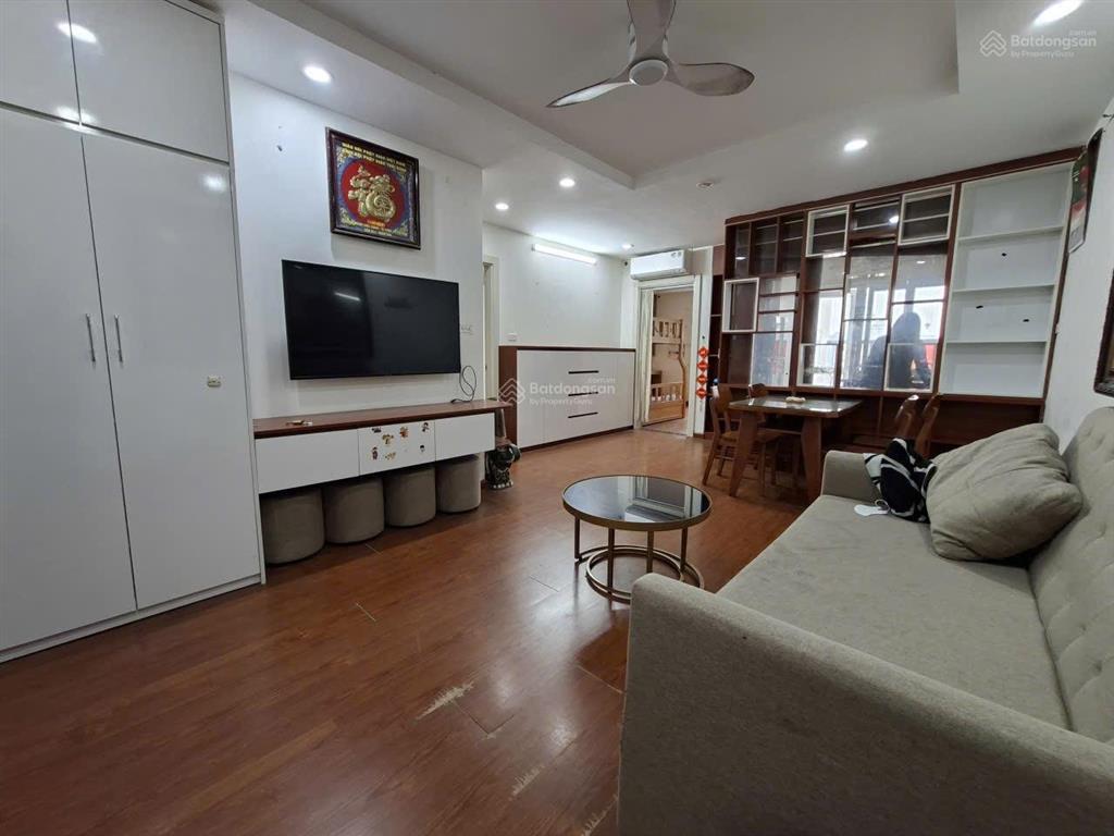 Gấp..! bán chung cư 82m2  6,5 tỷ  nguyễn chánh  mạc thái tổ 2 ngủ 2 wc.