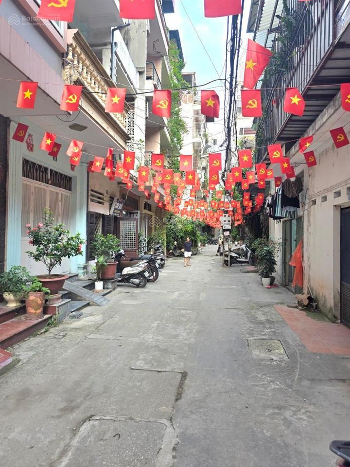 Phân lô  ô tô tránh 7 chỗ vào nhà  trung tâm cầu giấy  ngõ 6m  khu hiếm nhà bán  dân trí cao