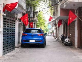 Hoàng quốc việt 50m vị trí đắc địa nhà cũ 3 tầng, xác định bán đất  ngõ thông tứ tung  ô tô