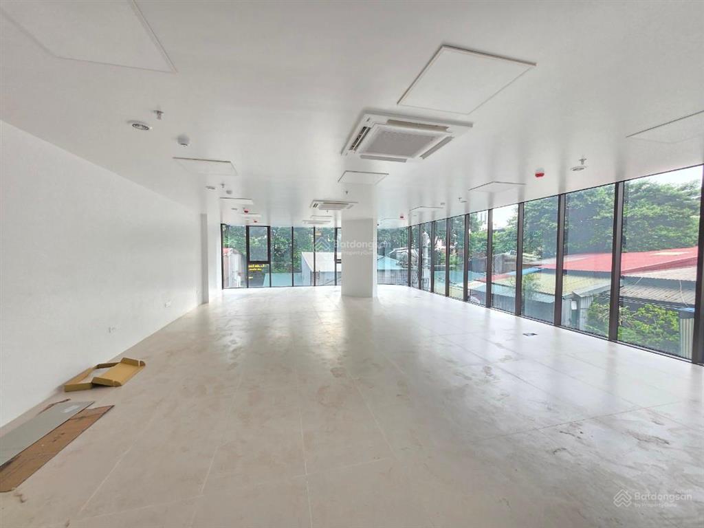 Toà văn phòng đẳng cấp cầu giấy  lô góc 2 mặt tiền  10 tầng thang máy  phân lô ô tô tránh