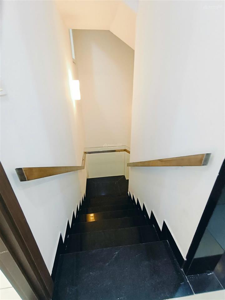 Cho thuê nhà liền kề đẹp nguyễn huy tưởng, thanh xuân. dt 75m2, 5 tầng. giá 35 triệu/tháng