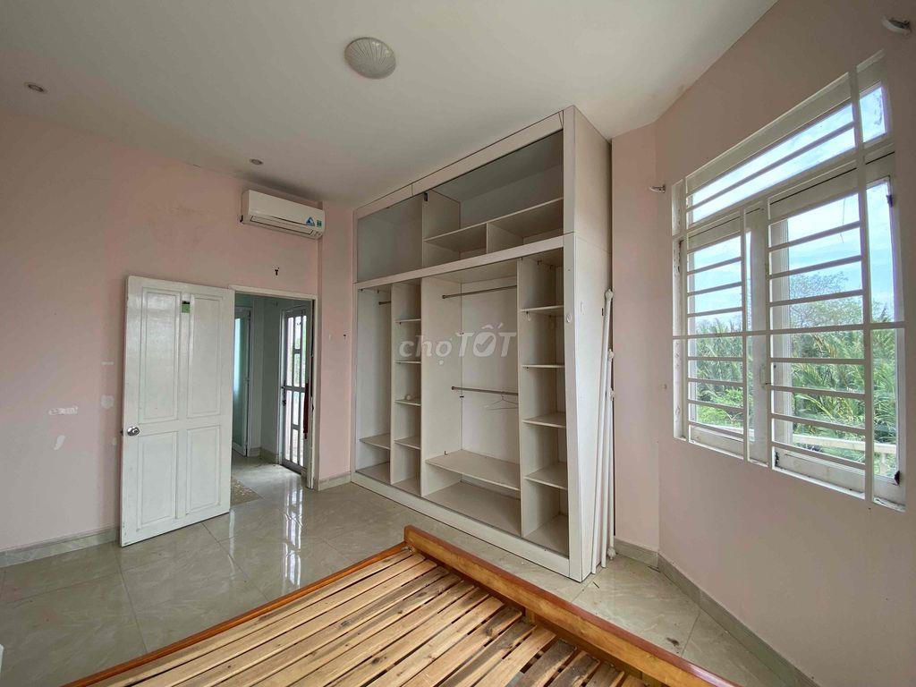 Nhà 4x14.5m, shr, 4 tầng, hẻm oto 7m